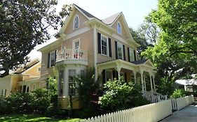 Robert Ruark Inn